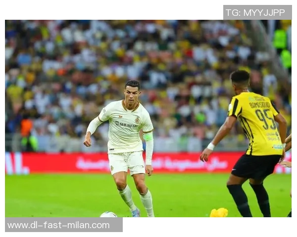 C罗足球明星精彩瞬间集锦高清图片展示与分析